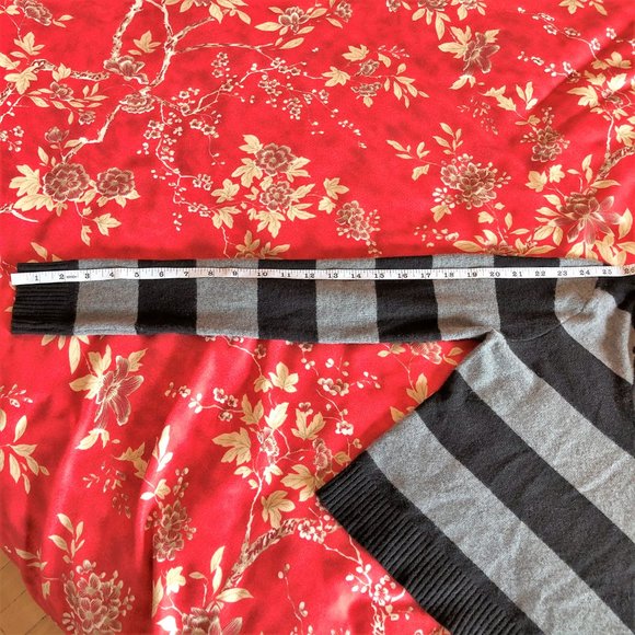 BCBGMAXAZRIA “Samira” Crop Merino Wool & Cashmere Sweater - Size XXS - Picture 15 of 16